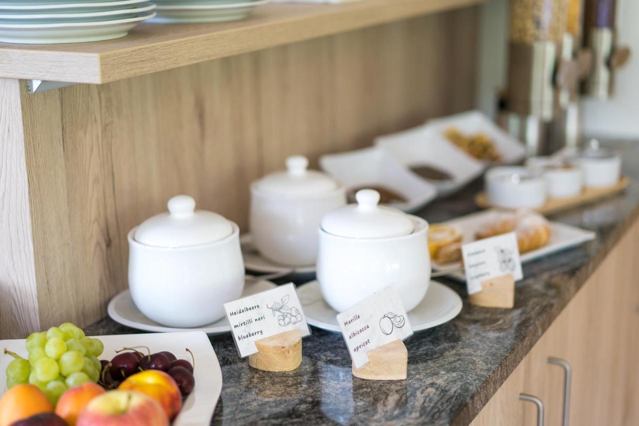ブルーニコ Garni Schorneck Bed & Breakfast エクステリア 写真