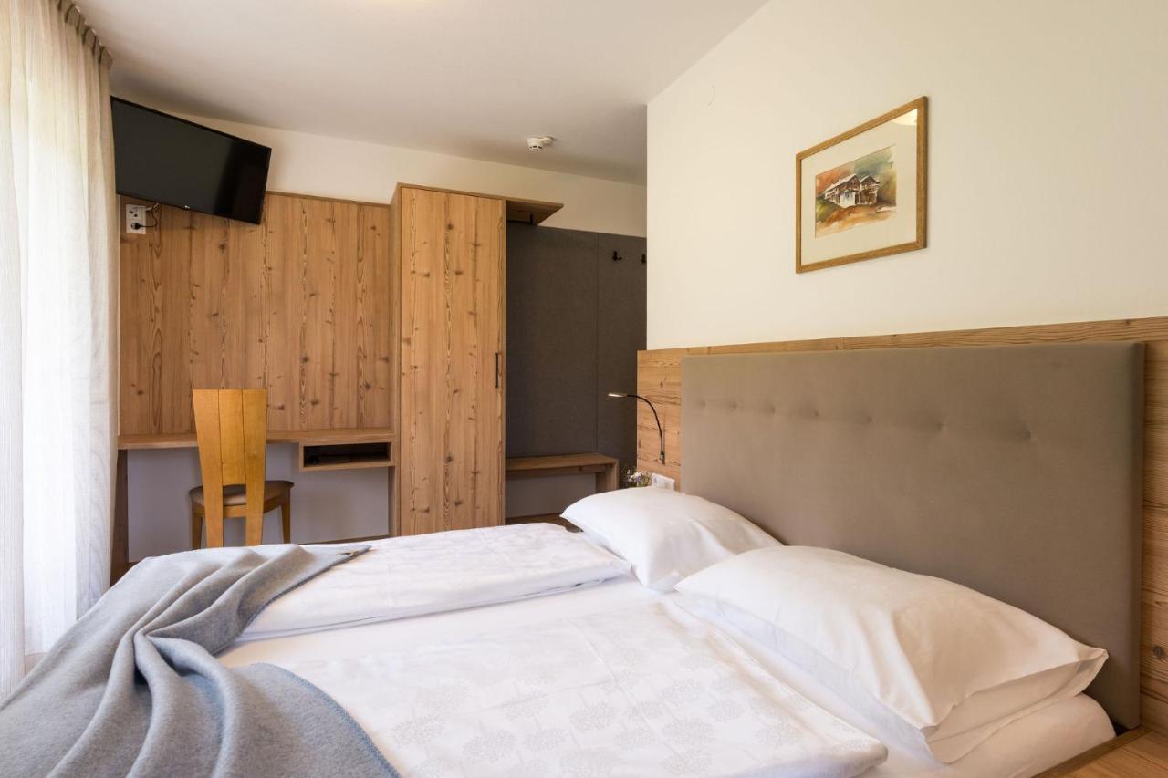 ブルーニコ Garni Schorneck Bed & Breakfast エクステリア 写真
