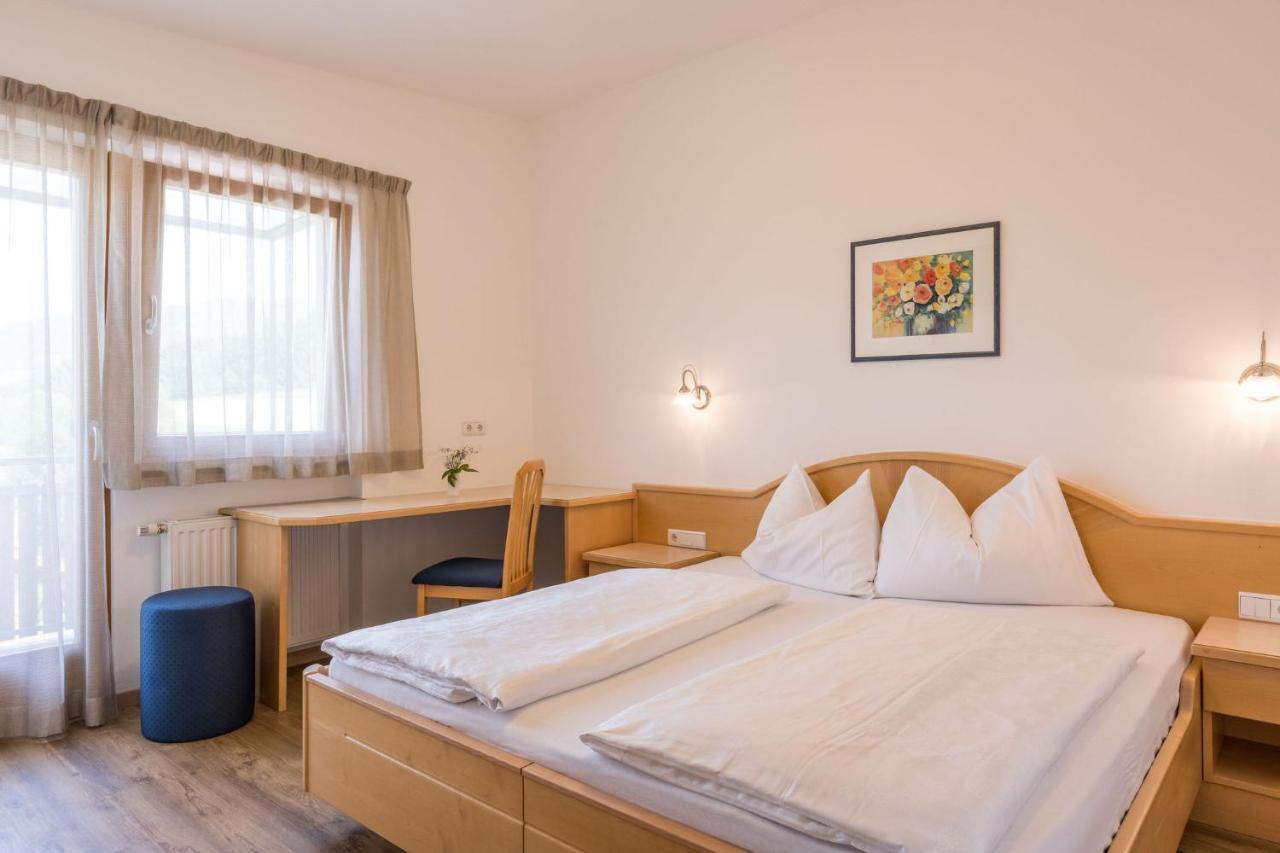ブルーニコ Garni Schorneck Bed & Breakfast エクステリア 写真